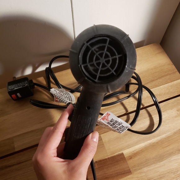 Hot Tools Hair Dryer - Picture 3 of 5